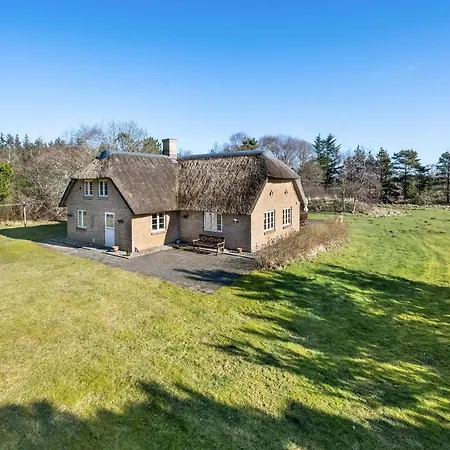 4 Bedroom Amazing In Ulfborg