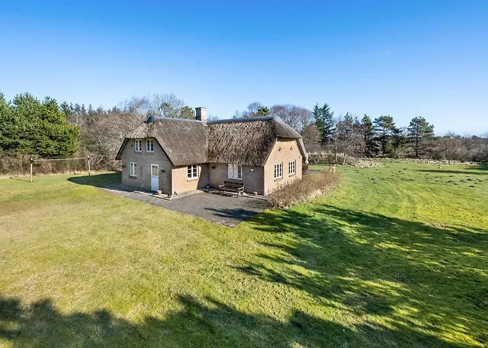 4 Bedroom Amazing In Ulfborg